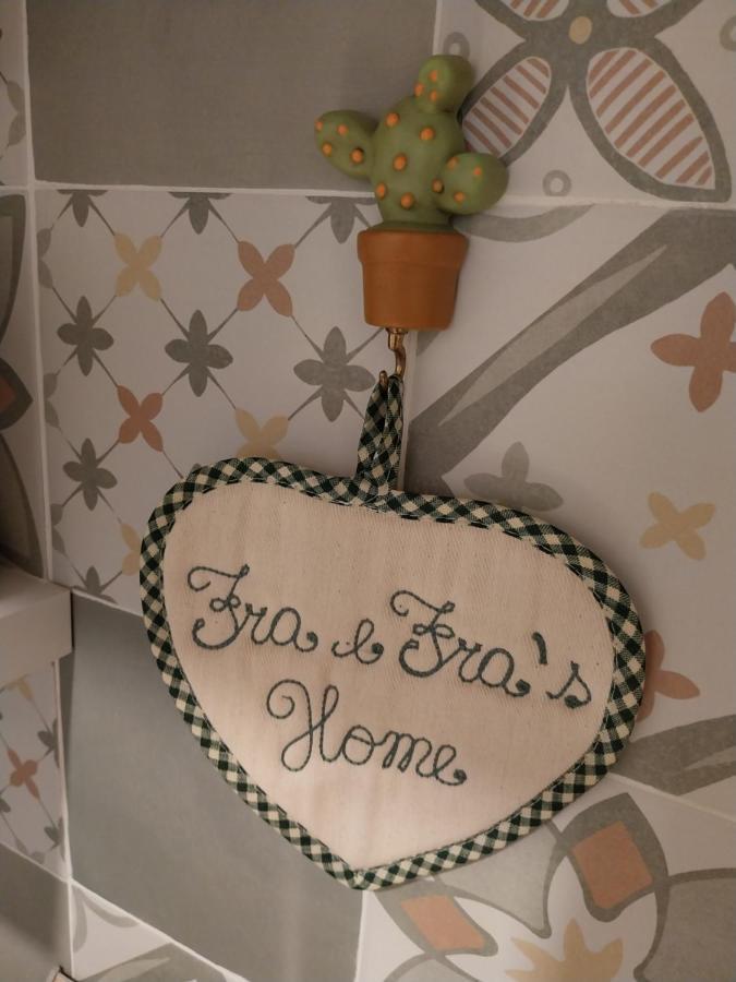 Fra&Fra'S Home Nel Cuore Del Centro Storico Di Napoli 외부 사진